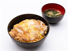 双葉SA（下り）煮かつ丼　1,400円