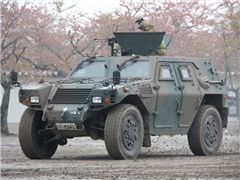 軽装甲機動車