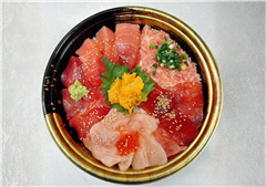 トロとろとろ丼：期間限定のメガ盛りメニューになりました！（2026/5/6まで）