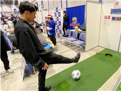 サッカー体験「カップインフットボール」